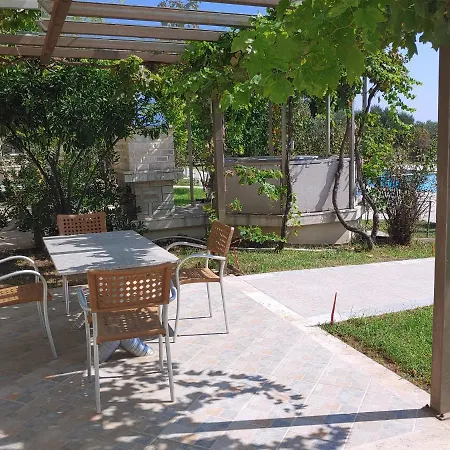 μαρ-βιλ By The Sea * Nea Skioni